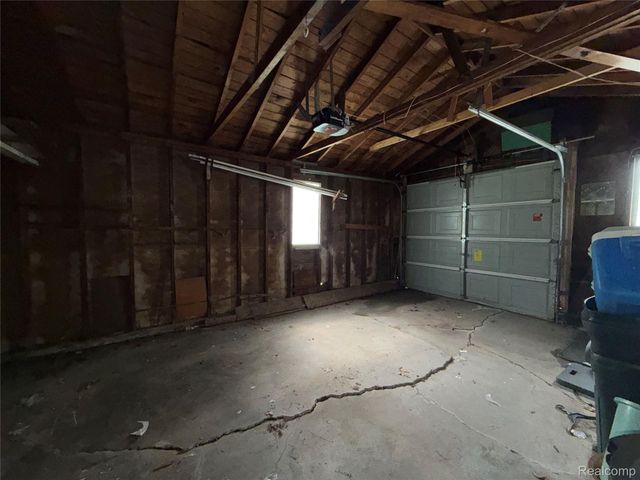 26004 Waldorf Street, Roseville, MI 48066