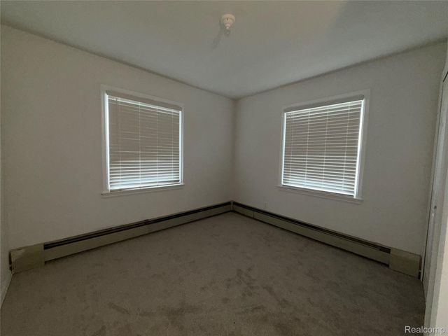 26004 Waldorf Street, Roseville, MI 48066