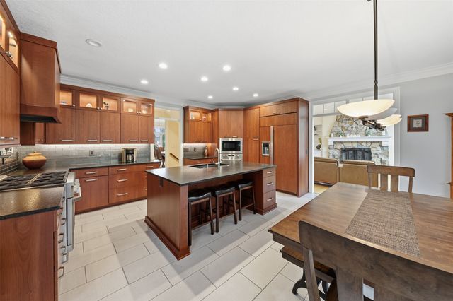 1023 Tulip Tree Lane, West Des Moines, IA 50266