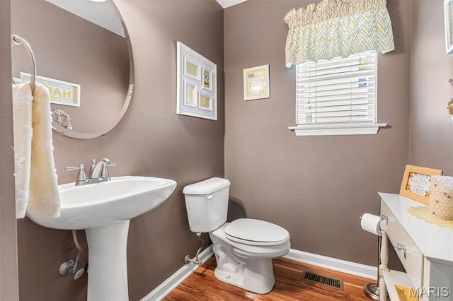 2626 Rockford Avenue, Rock Hill, MO 63144