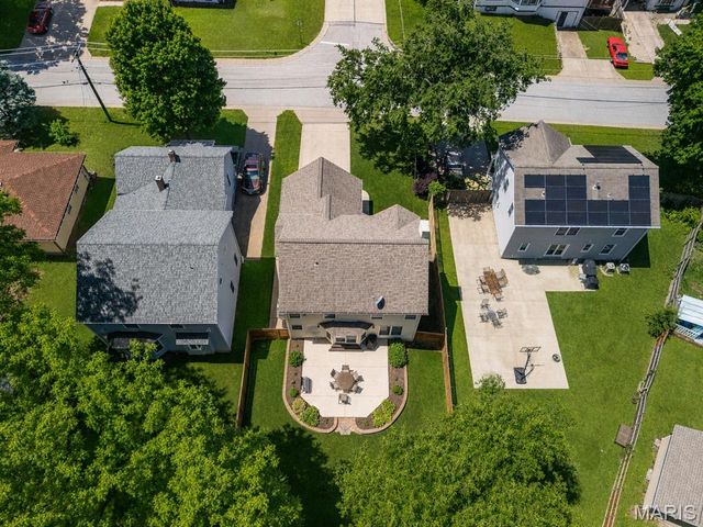2626 Rockford Avenue, Rock Hill, MO 63144