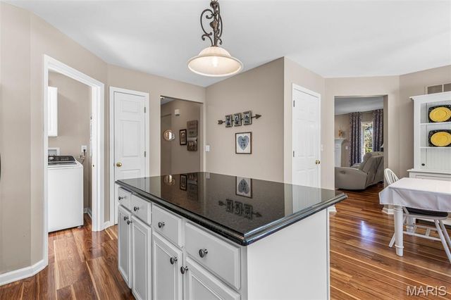 2626 Rockford Avenue, Rock Hill, MO 63144