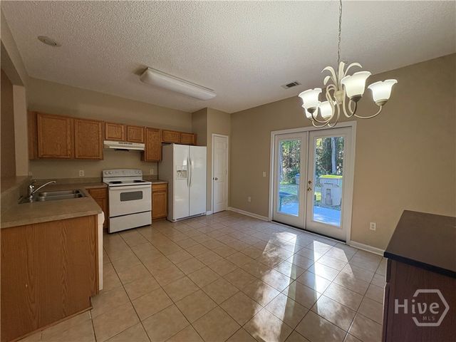 37 Ross Way, Richmond Hill, GA 31324