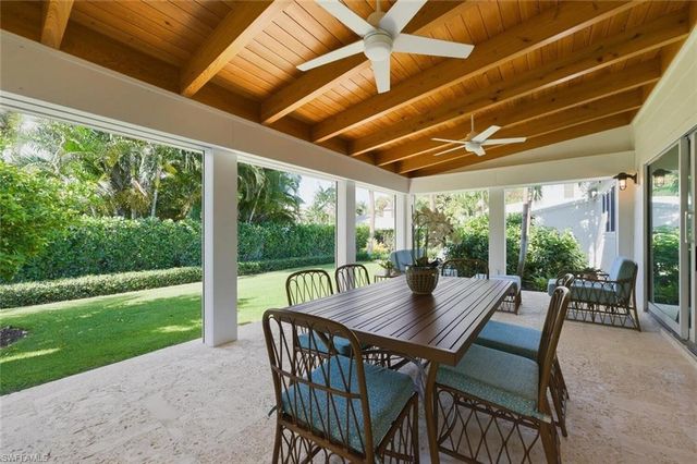 92 10th AVE S, Naples, FL 34102