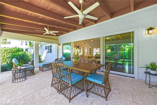 92 10th AVE S, Naples, FL 34102