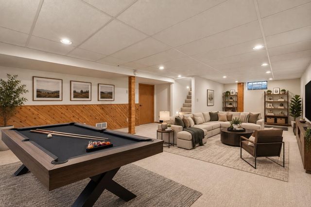 2145 County Road E E, White Bear Lake, MN 55110