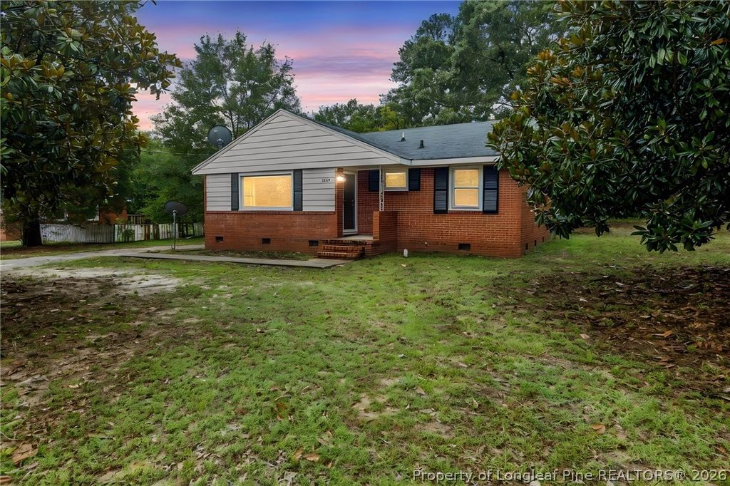 1413 Stansfield Drive, Fayetteville, NC 28303