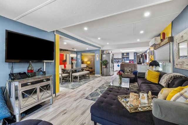 630 Cameo Drive, Palm Springs, CA 92264
