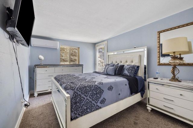 630 Cameo Drive, Palm Springs, CA 92264