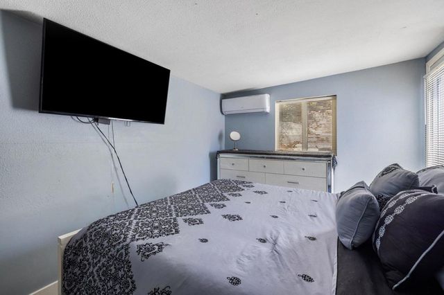630 Cameo Drive, Palm Springs, CA 92264