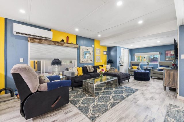 630 Cameo Drive, Palm Springs, CA 92264