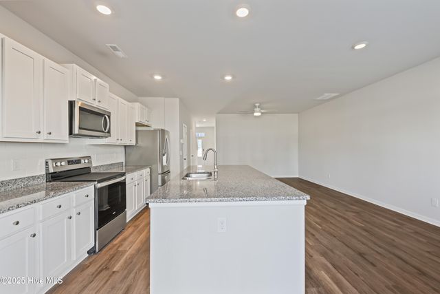 6671 Lemon Lane, Wilmington, NC 28412