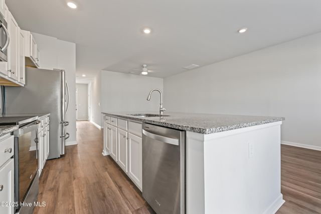 6671 Lemon Lane, Wilmington, NC 28412