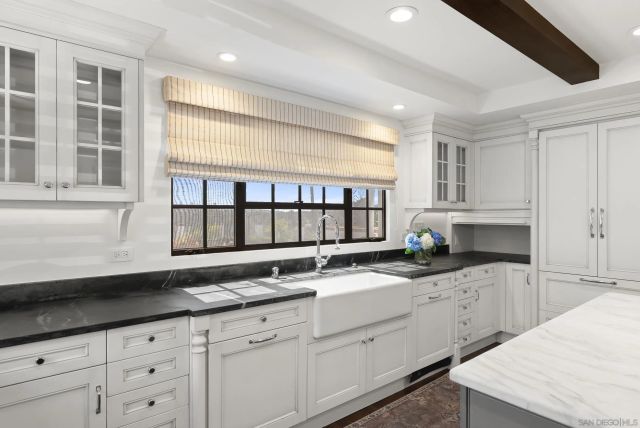 5324 Canterbury Drive, San Diego, CA 92116