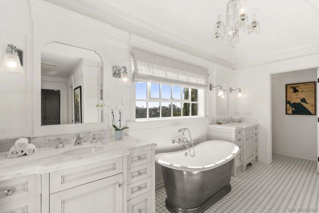 5324 Canterbury Drive, San Diego, CA 92116