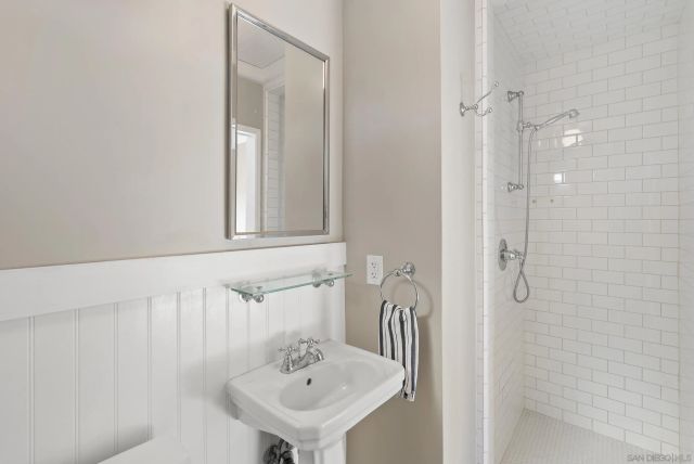 5324 Canterbury Drive, San Diego, CA 92116
