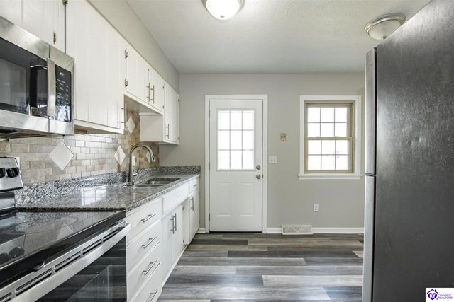 817 Pearman Avenue, Radcliff, KY 40160