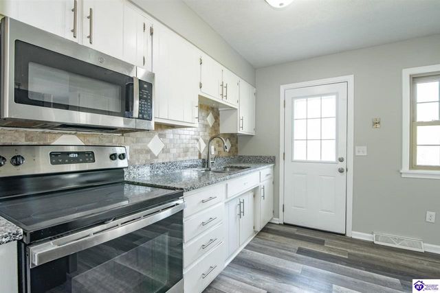 817 Pearman Avenue, Radcliff, KY 40160