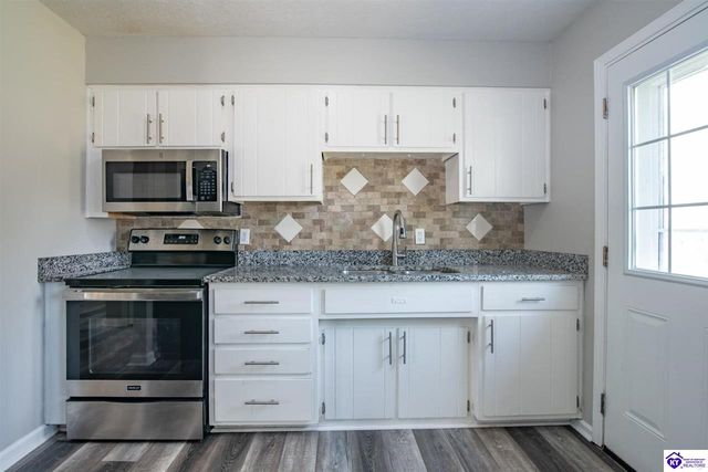 817 Pearman Avenue, Radcliff, KY 40160