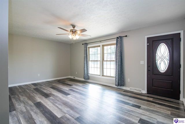 817 Pearman Avenue, Radcliff, KY 40160