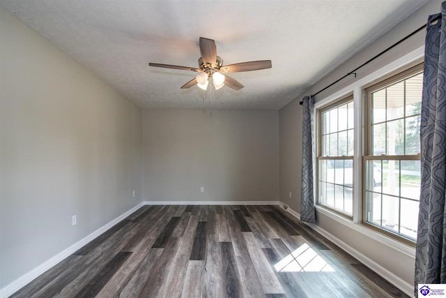 817 Pearman Avenue, Radcliff, KY 40160