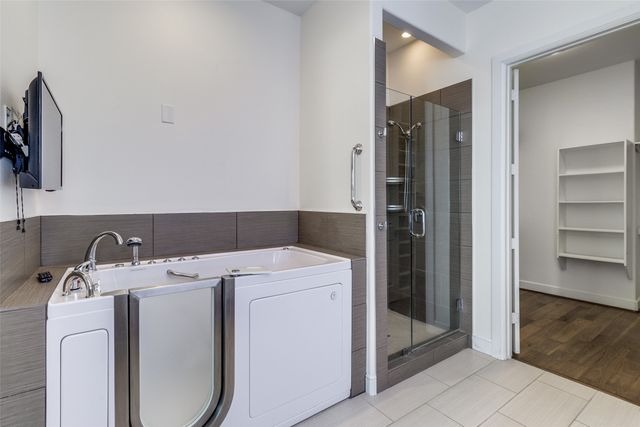 5015 Meridian Lane 1102, Addison, TX 75001