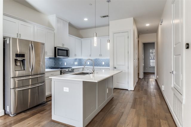 5015 Meridian Lane 1102, Addison, TX 75001