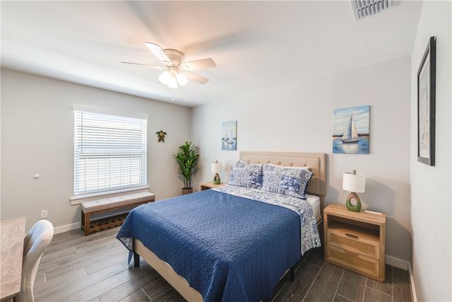 185 Paradise Pointe Dr, Port Aransas, TX 78373