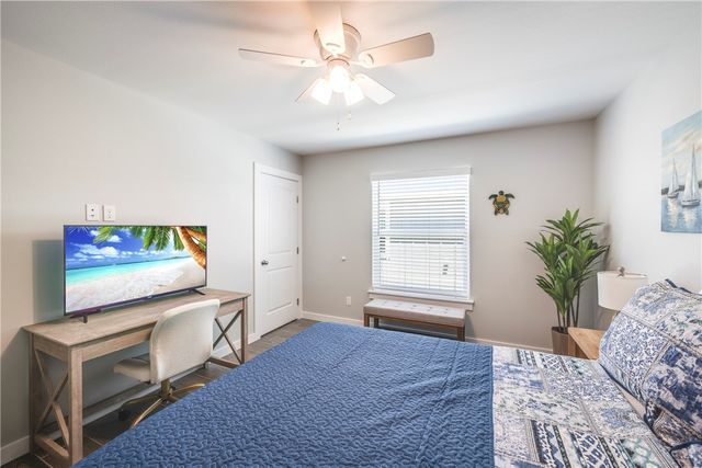 185 Paradise Pointe Dr, Port Aransas, TX 78373
