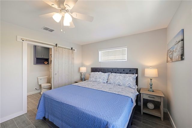 185 Paradise Pointe Dr, Port Aransas, TX 78373