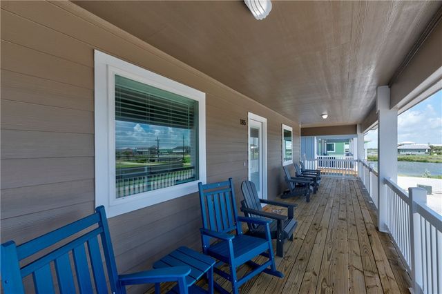 185 Paradise Pointe Dr, Port Aransas, TX 78373