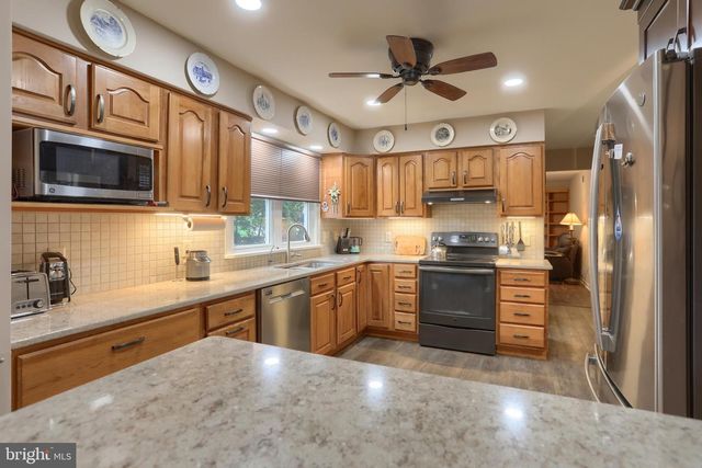 1665 KRIM, Lebanon, PA 17042