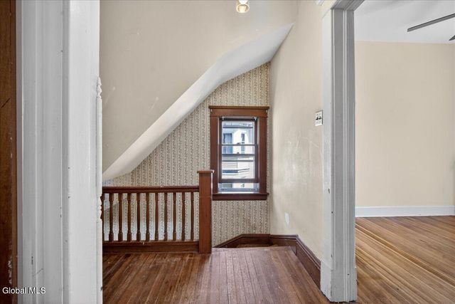 3 Sand Street, Albany, NY 12209