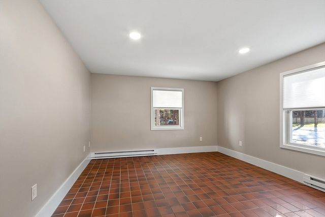 82-R Cedar St, Wenham, MA 01984