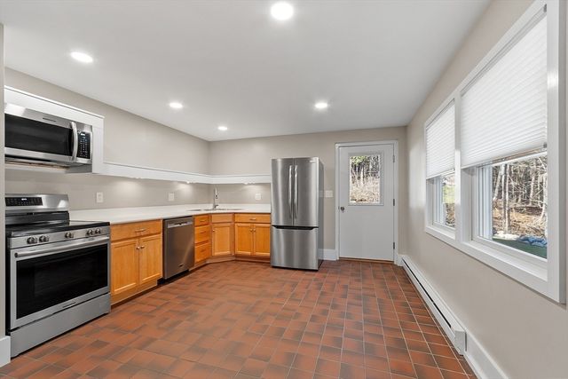 82-R Cedar St, Wenham, MA 01984