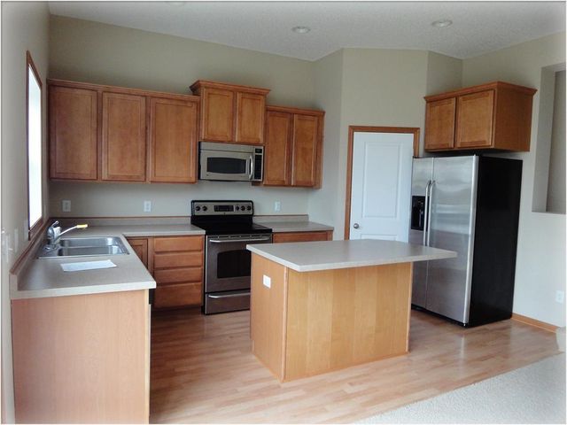16601 50th Court N, Plymouth, MN 55446