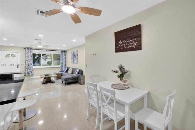 4617 SW 24th Ave, Dania Beach, FL 33312