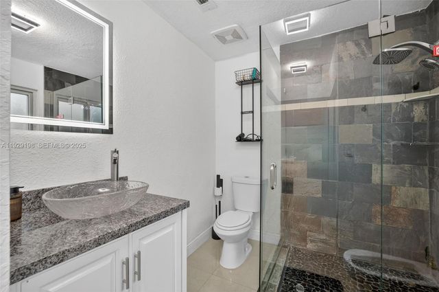 4617 SW 24th Ave, Dania Beach, FL 33312