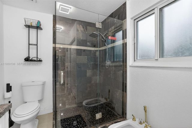 4617 SW 24th Ave, Dania Beach, FL 33312