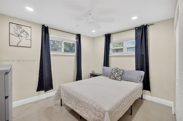 4617 SW 24th Ave, Dania Beach, FL 33312