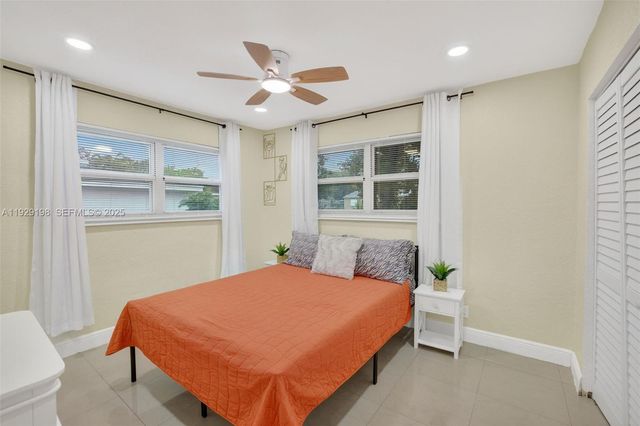 4617 SW 24th Ave, Dania Beach, FL 33312