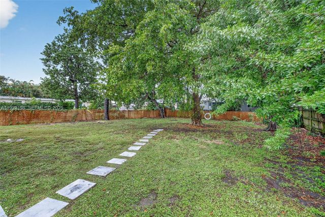 4617 SW 24th Ave, Dania Beach, FL 33312