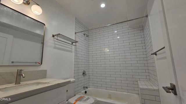 917 N Ridgewood Place, Los Angeles, CA 90038