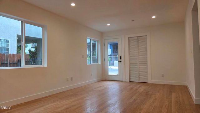 917 N Ridgewood Place, Los Angeles, CA 90038