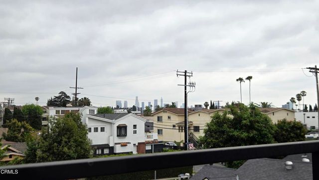 917 N Ridgewood Place, Los Angeles, CA 90038