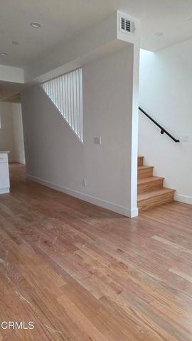 917 N Ridgewood Place, Los Angeles, CA 90038