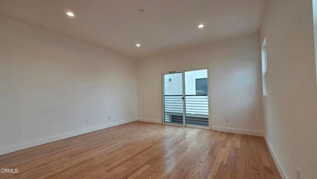 917 N Ridgewood Place, Los Angeles, CA 90038