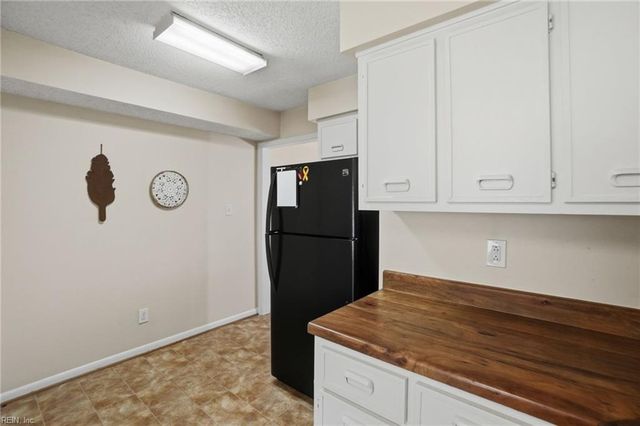 8530 Tidewater Dr Apt 202, Norfolk, VA 23503