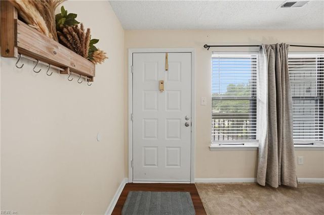 8530 Tidewater Dr Apt 202, Norfolk, VA 23503