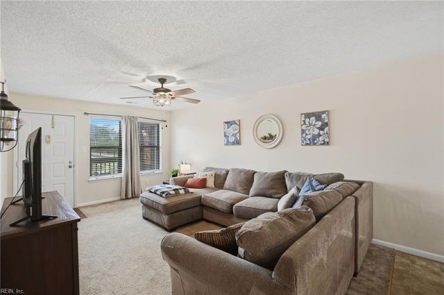 8530 Tidewater Dr Apt 202, Norfolk, VA 23503